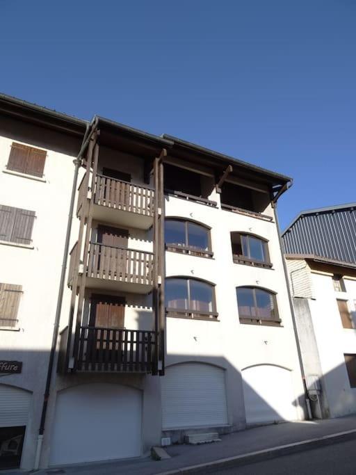 Appartement Au Coeur Du Village Avec Parking Prive Mijoux Dış mekan fotoğraf